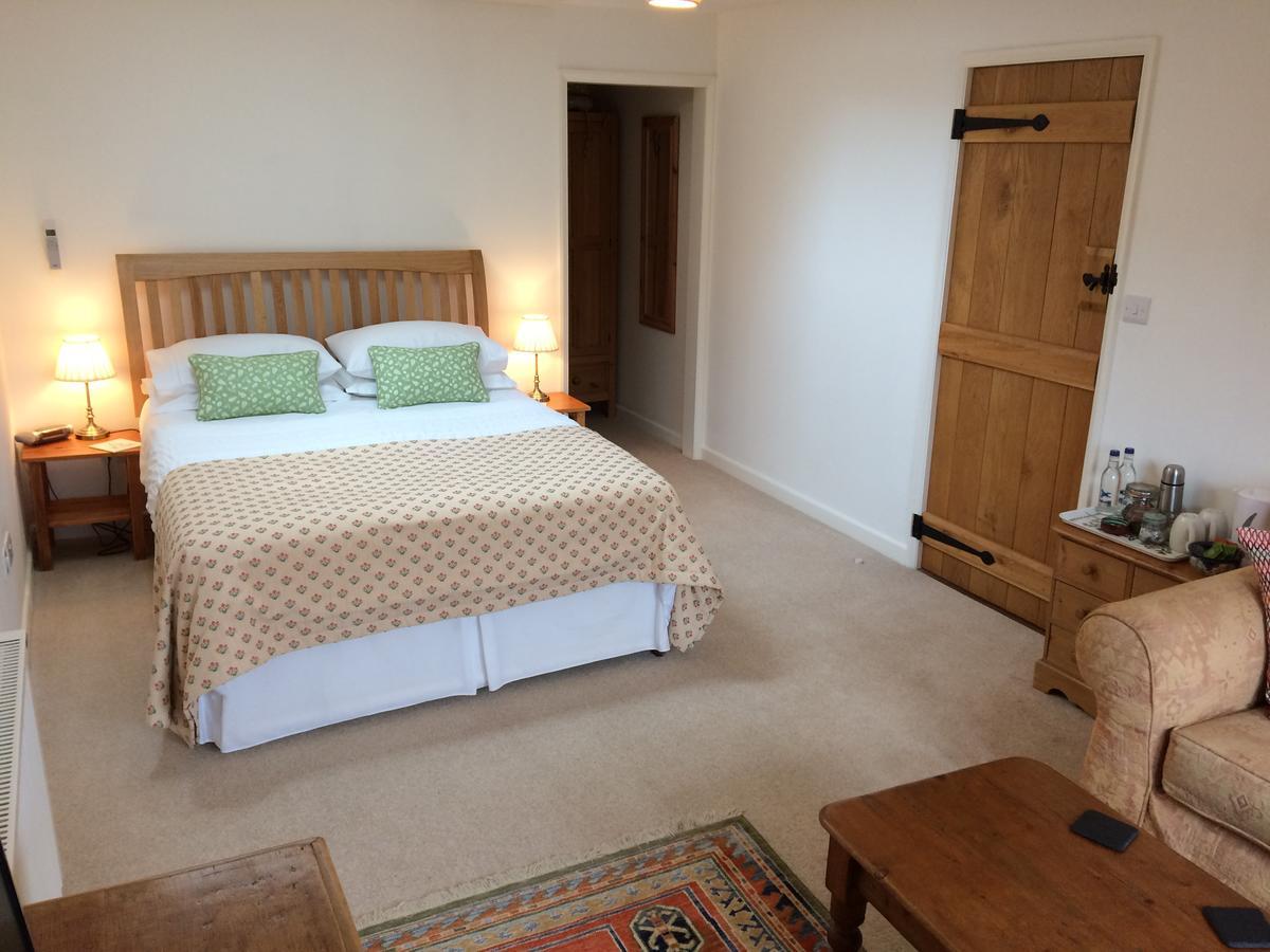 Meadowland Farm Bed & Breakfast Dolton Bagian luar foto